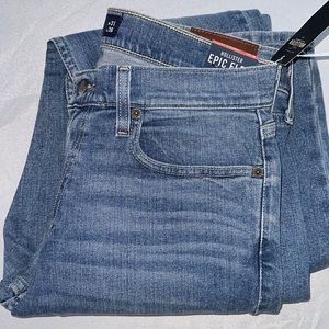 Brand New Hollister epic flex jeans classic straight w32 x l36